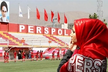دستگیری 2 هوادار خانم هنگام ورود به ورزشگاه ثامن مشهد