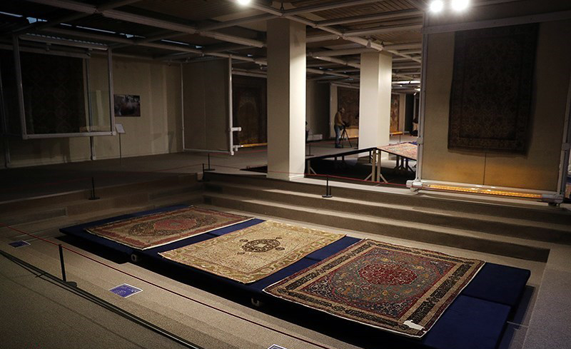 در چهلمین سالگردتاسیس موزه ایران40فرش دوره صفویه به نمایش گذاشته شد