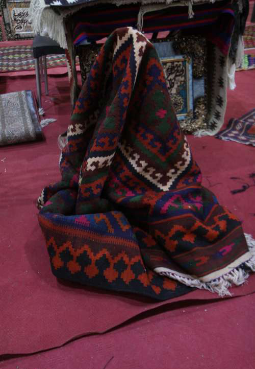نمایشگاه تخصصی فرش و تابلوفرش دستباف در سمنان برگزار شد