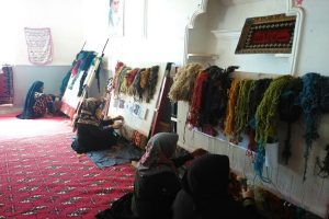 آشنایی با هنر قالی بافی در سیستان و بلوچستان