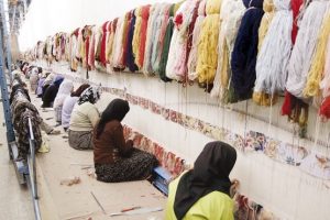 پوشش بیمه 700هزار بافنده فرش و صنایع جانبی که از بیمه تامین اجتماعی محروم مانده اند