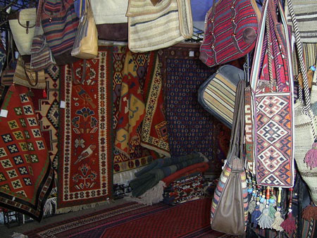 گلیم بافی هنر دستی مردمان استان آذربایجان غربی