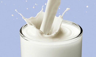 شیر تقلبی را با این روشها به راحتی تشخیص دهید