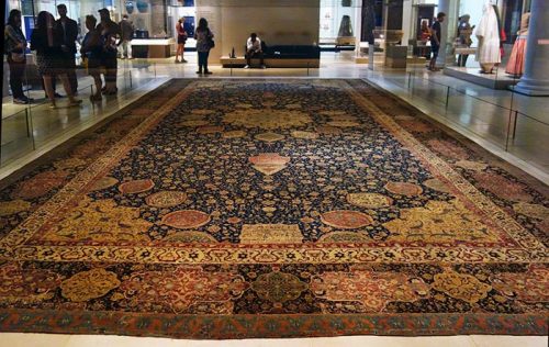 قالی شیخ صفی از معروف ترین فرش های بافته شده توسط ایرانیان