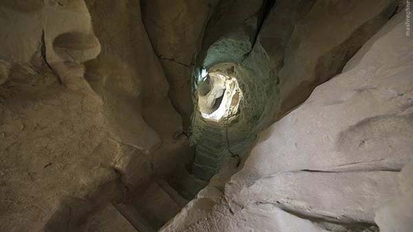 غار خربس یکی از مکان های عجیب گردشگری قشم