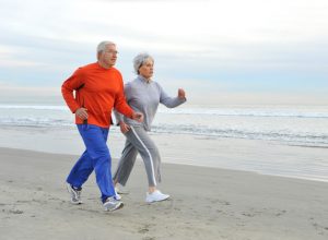 کاهش کمردرد با انجام پیاده روی روزانه