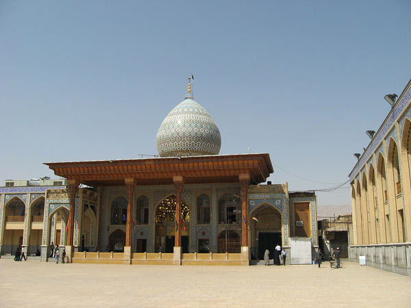 شاه چراغ شیراز یکی از مهم ترین بناهای مذهبی ایران