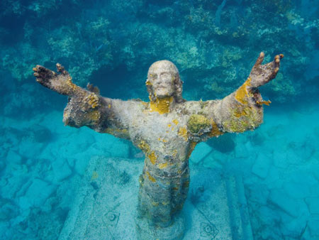 5 مورد از عجیب ترین موزه های زیر دریا