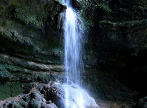 آبشار پلنگ دره یکی از جذاب ترین مسیر های طبیعت گردی استان مازندران