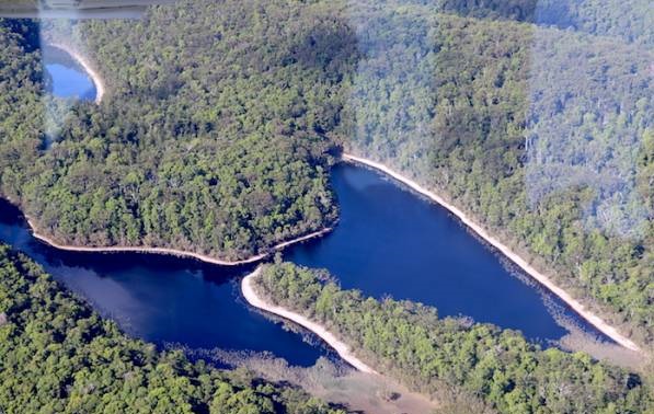 دریاچه پروانه ای شکل یکی از جاذبه های طبیعی استرالیا